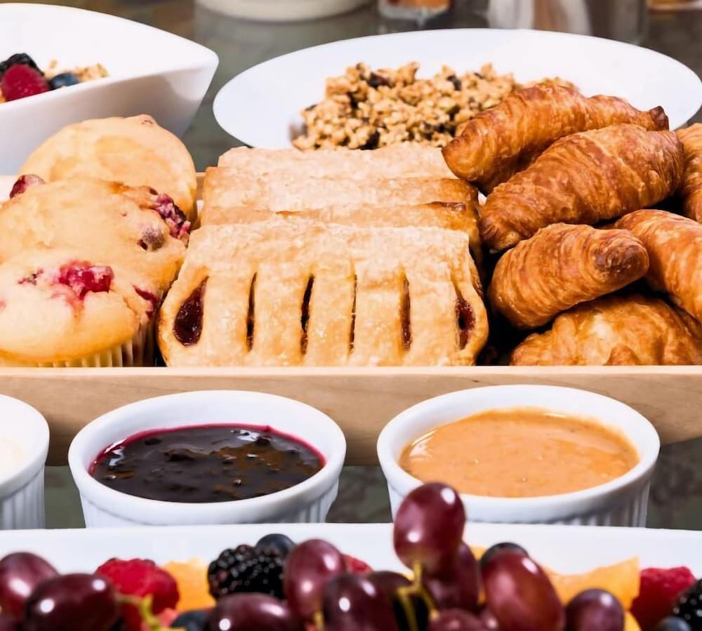 Seda Residences Makati, Breakfast meal