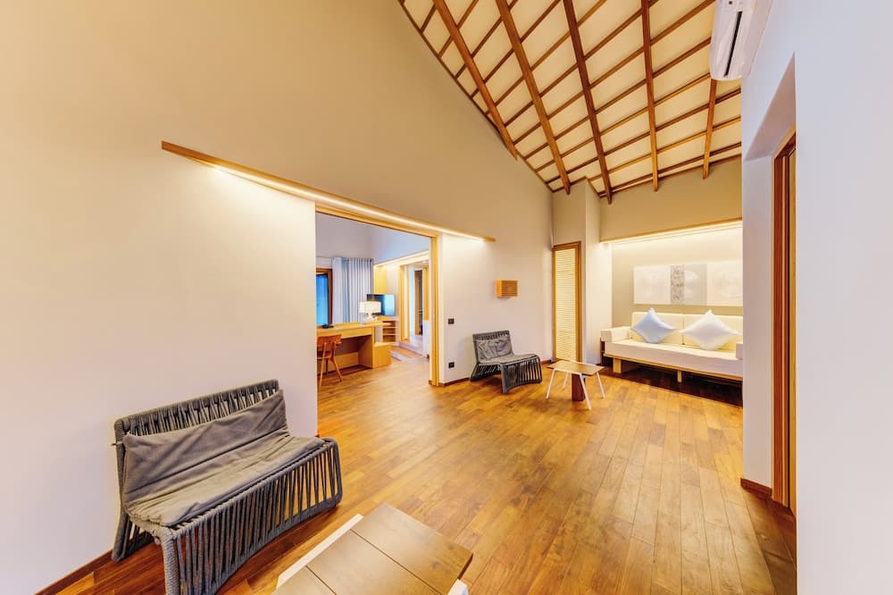 Cinnamon Velifushi Maldives, Room