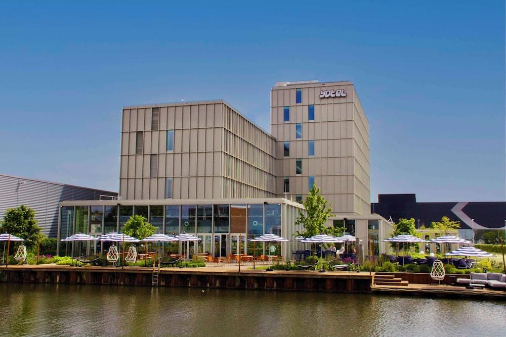 YOTEL Amsterdam, Primary image