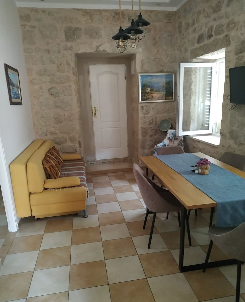 Apartments Mia, Living area