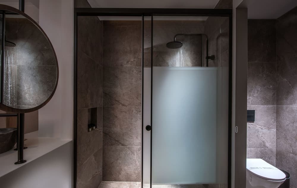 Aelius Hotel & Spa, Bathroom