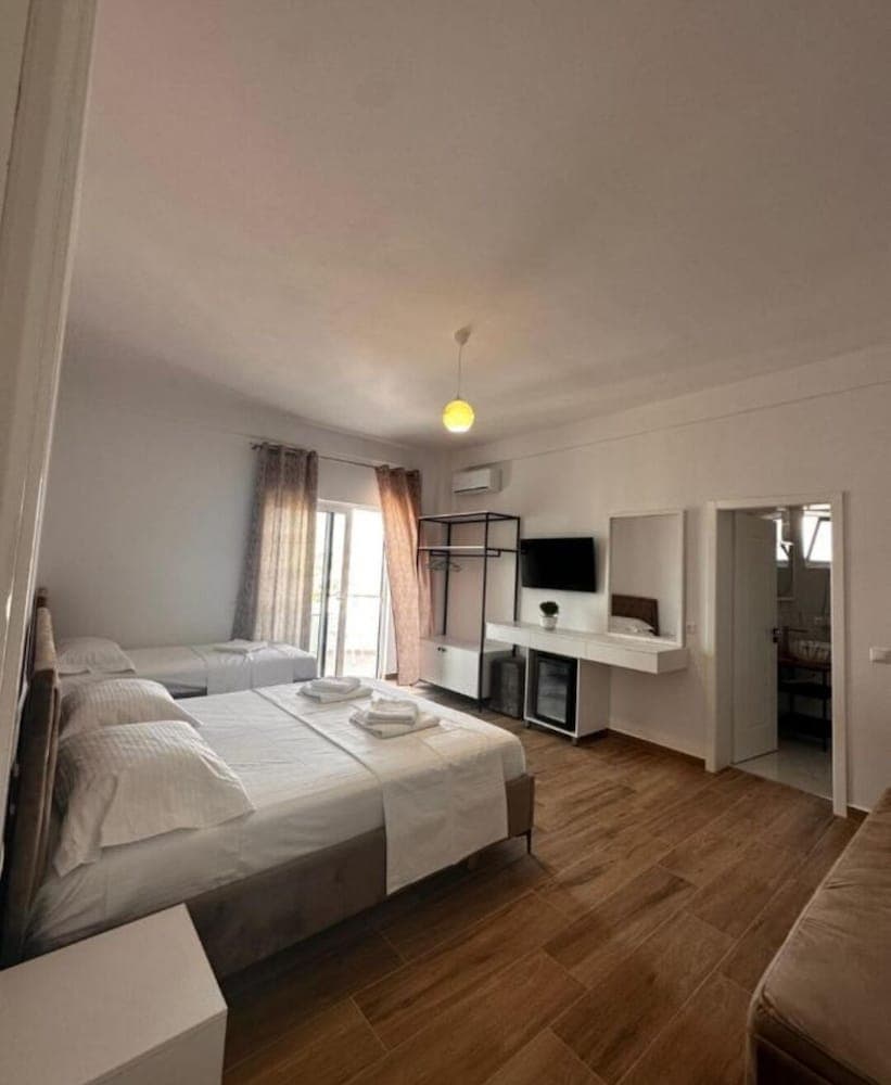 Hotel Belle Vue, Room