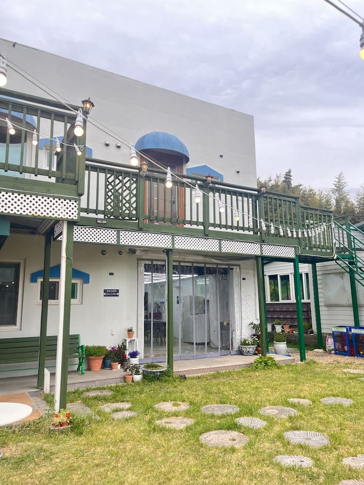 Bellus Rose Pension Hotel, Garden