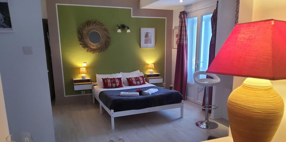 La Residence Au Berceau de Bernadette, Room