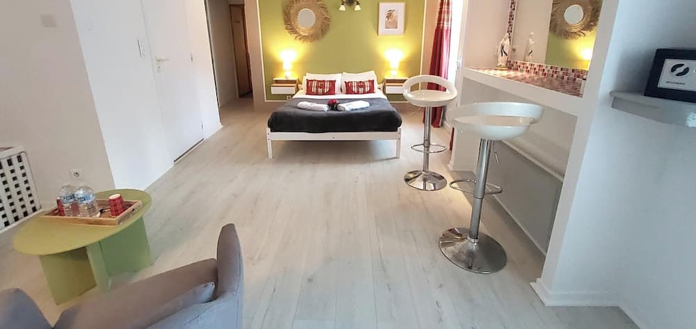 La Residence Au Berceau de Bernadette, Room