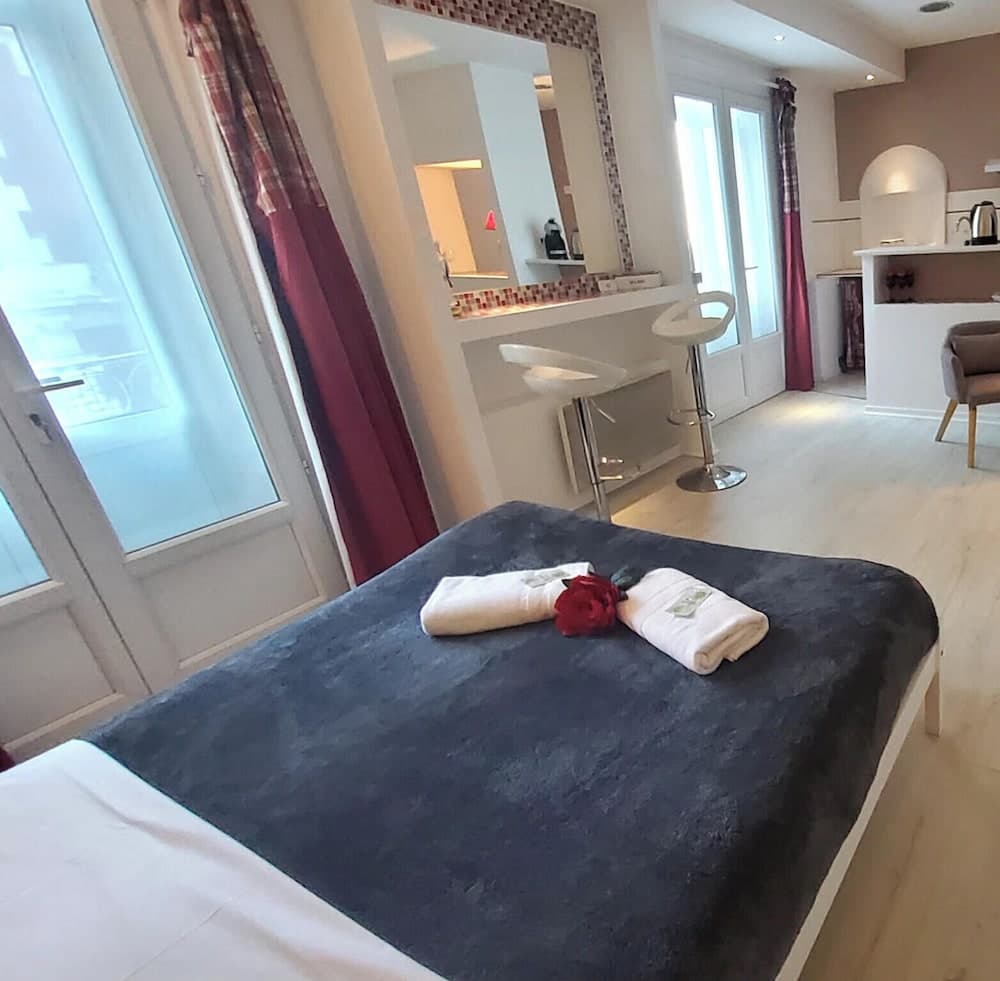 La Residence Au Berceau de Bernadette, Room