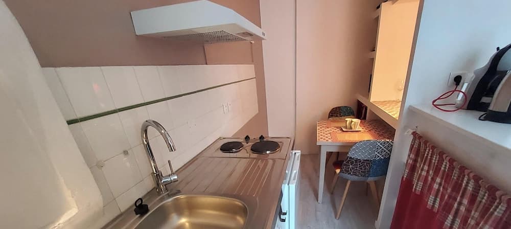 La Residence Au Berceau de Bernadette, Private kitchen