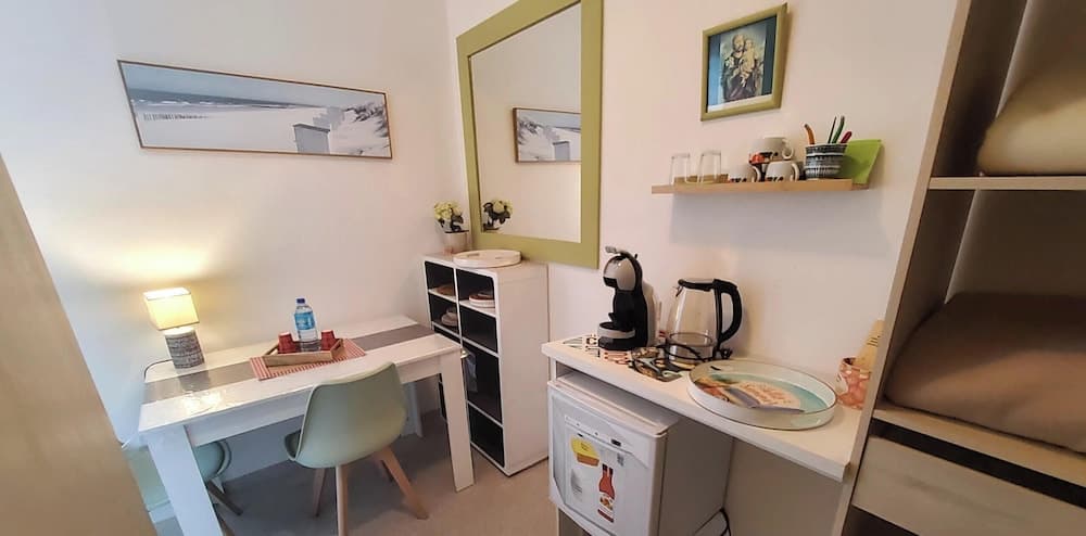 La Residence Au Berceau de Bernadette, Living area