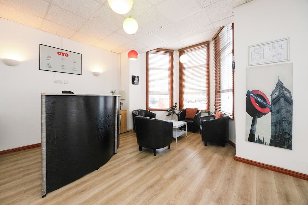 Arinza Hotel, London Ilford, Reception