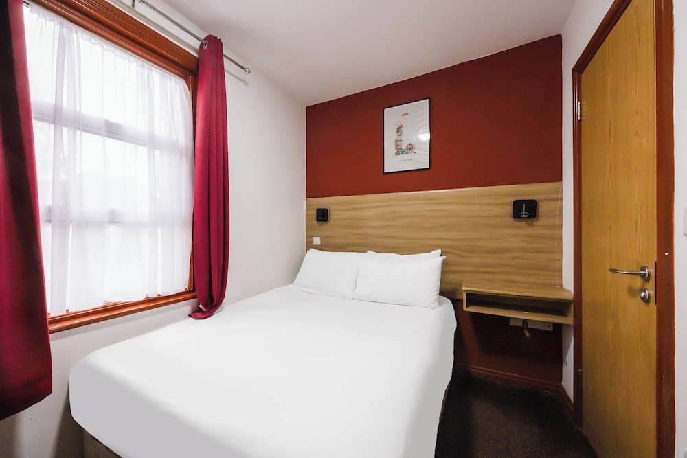 Arinza Hotel, London Ilford, Room