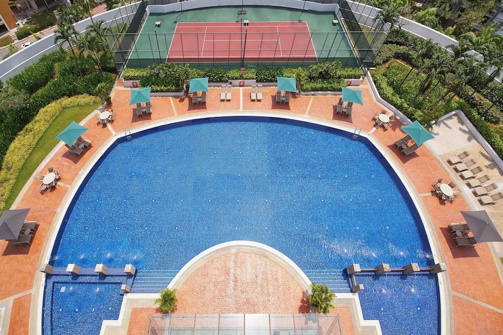 Village Residence Hougang, Pool
