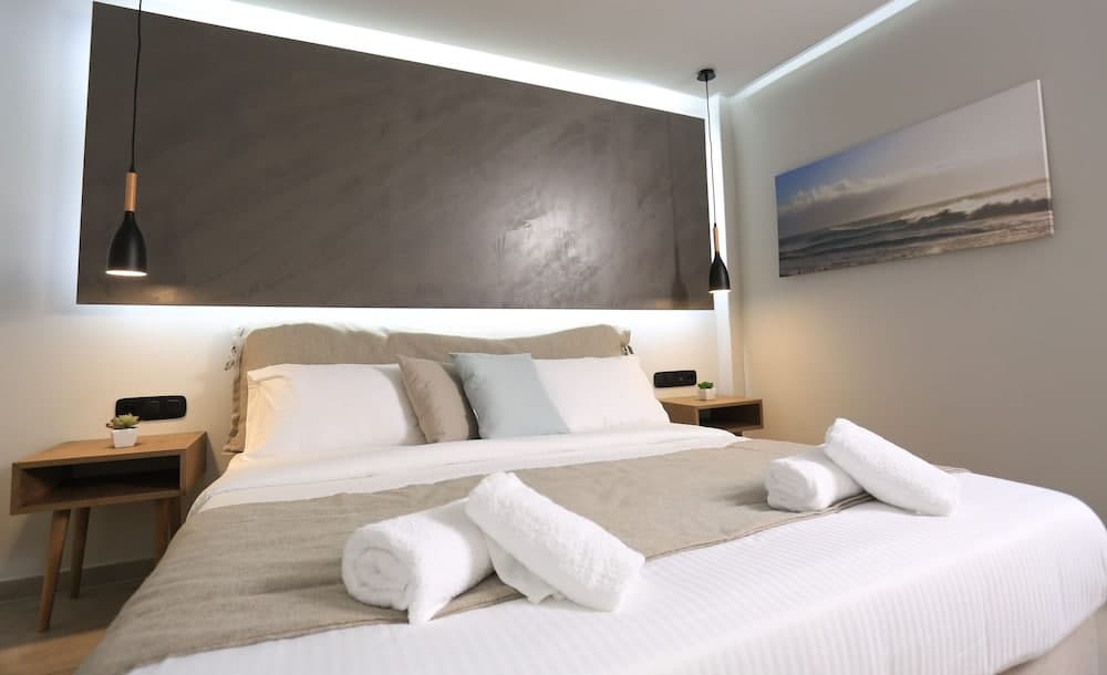 Hotel Tropical, Room