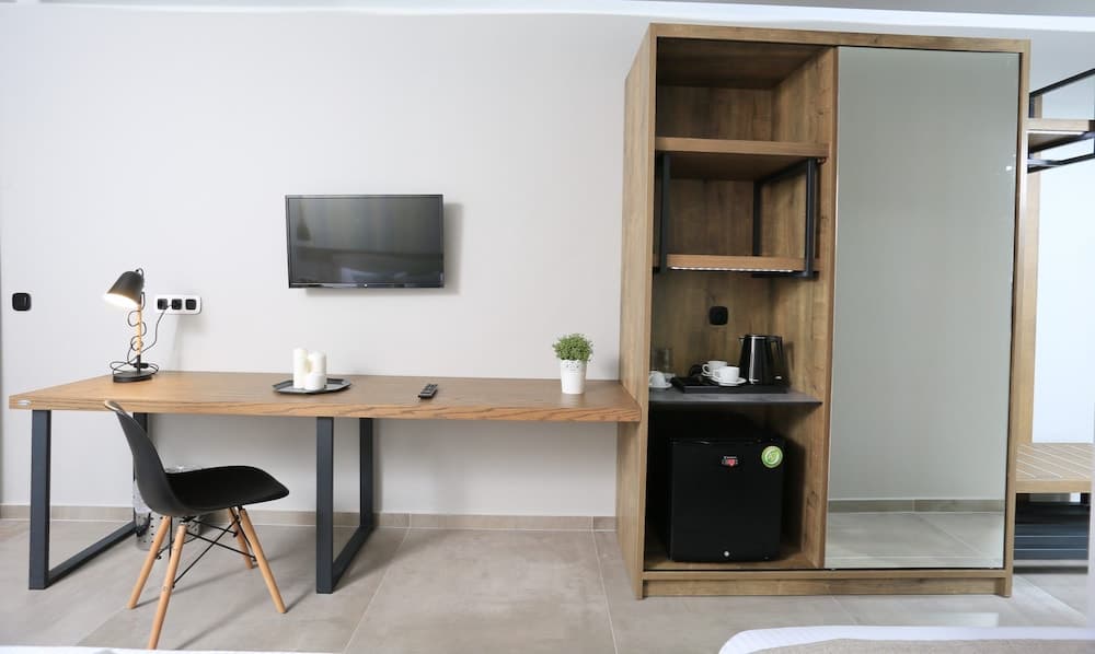 Hotel Tropical, Room