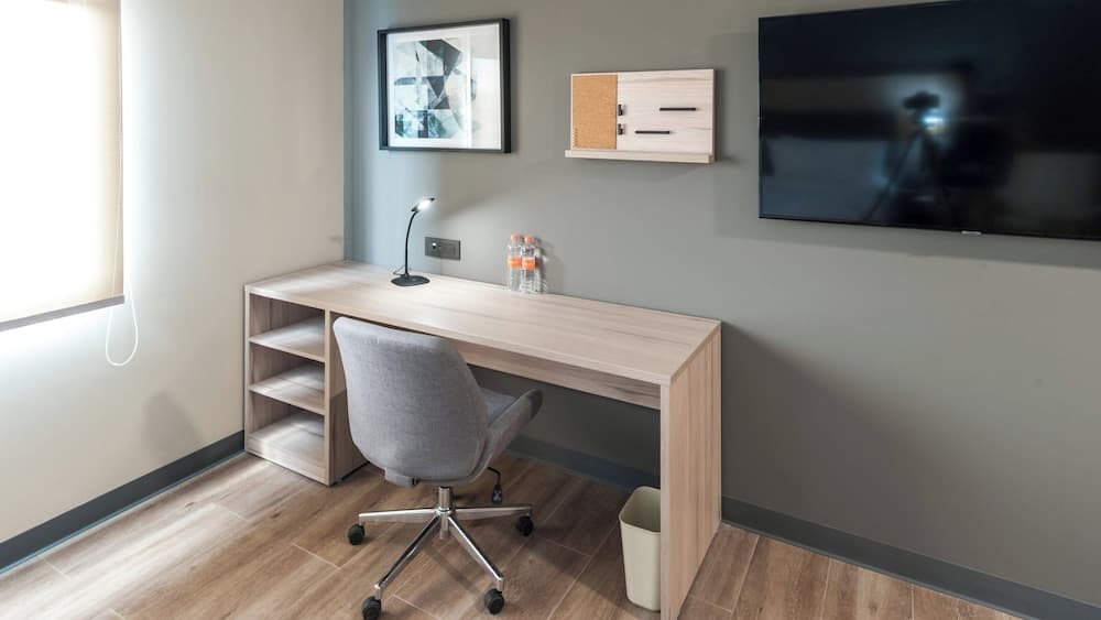 Candlewood Suites Guadalajara Galerias by IHG, Room