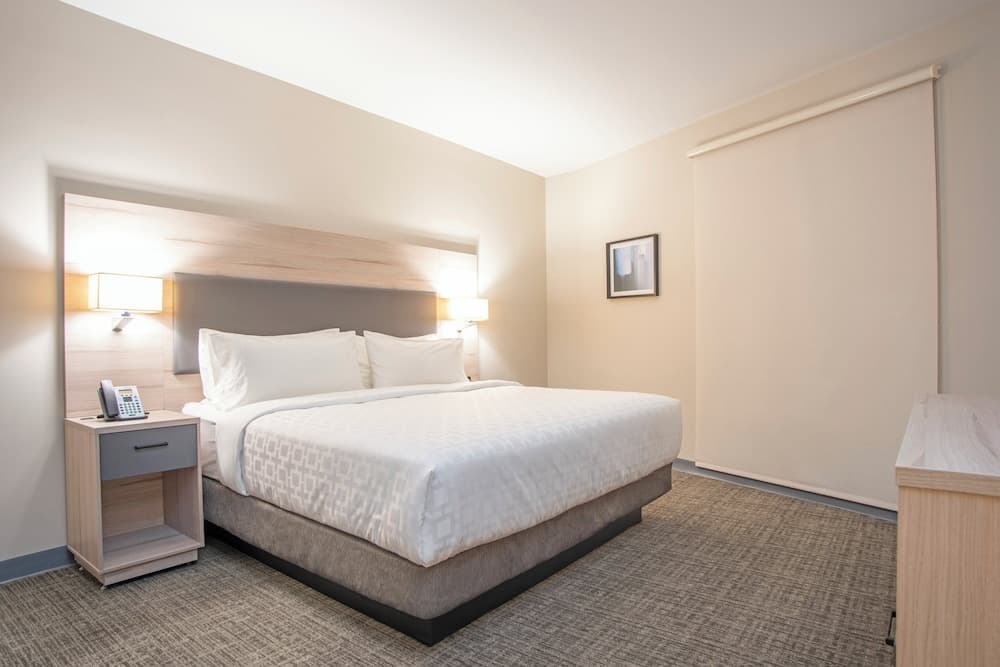 Candlewood Suites Guadalajara Galerias by IHG, Room