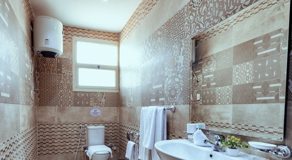 Pyramids Oasis Hotel, Bathroom