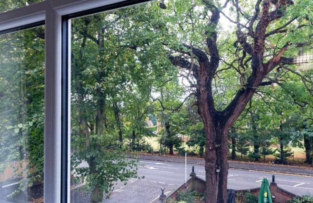 Uno Hotel Heathrow Windsor, Exterior