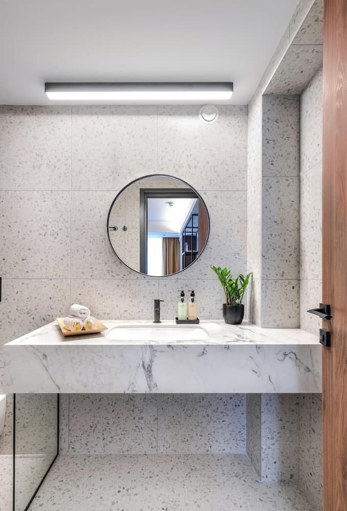 Hotel Tim's Apartments, Bathroom