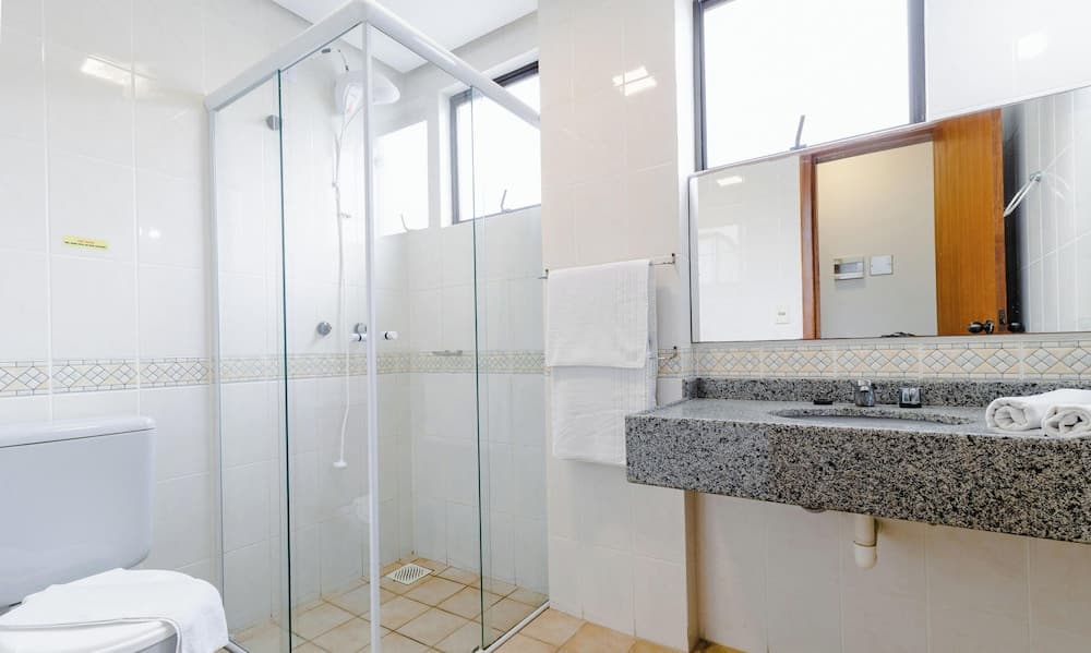 Gaivotas Praia Hotel, Bathroom