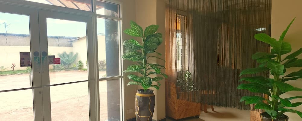 ShaMool Inn Hotel, Reception