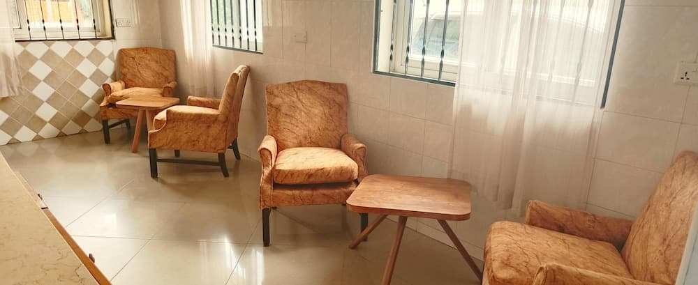 ShaMool Inn Hotel, Reception