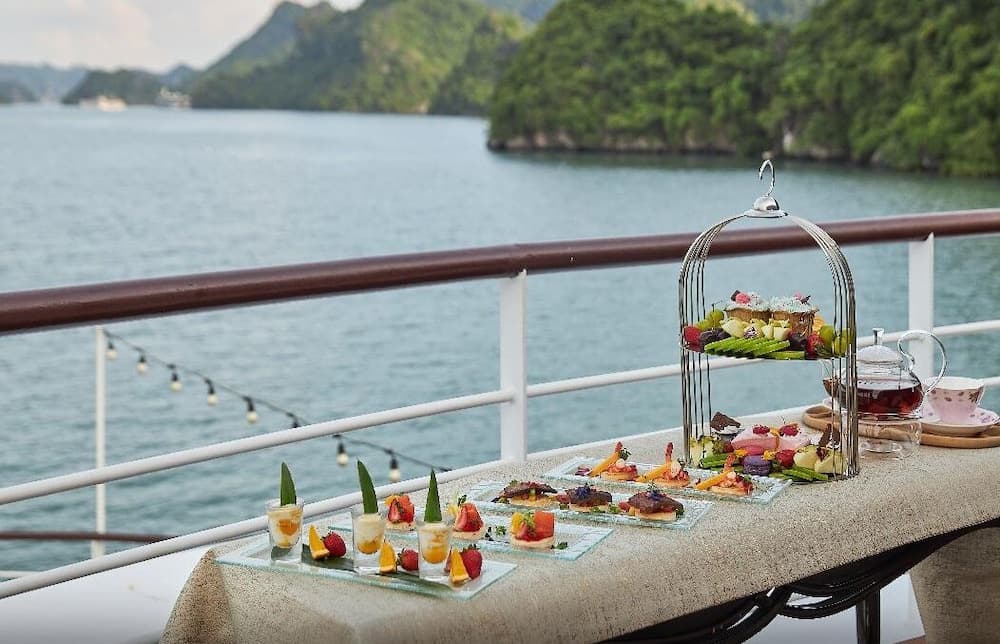 Halong CAPELLACRUISE - Member of Lyra Cruise Collection, Terrace/patio