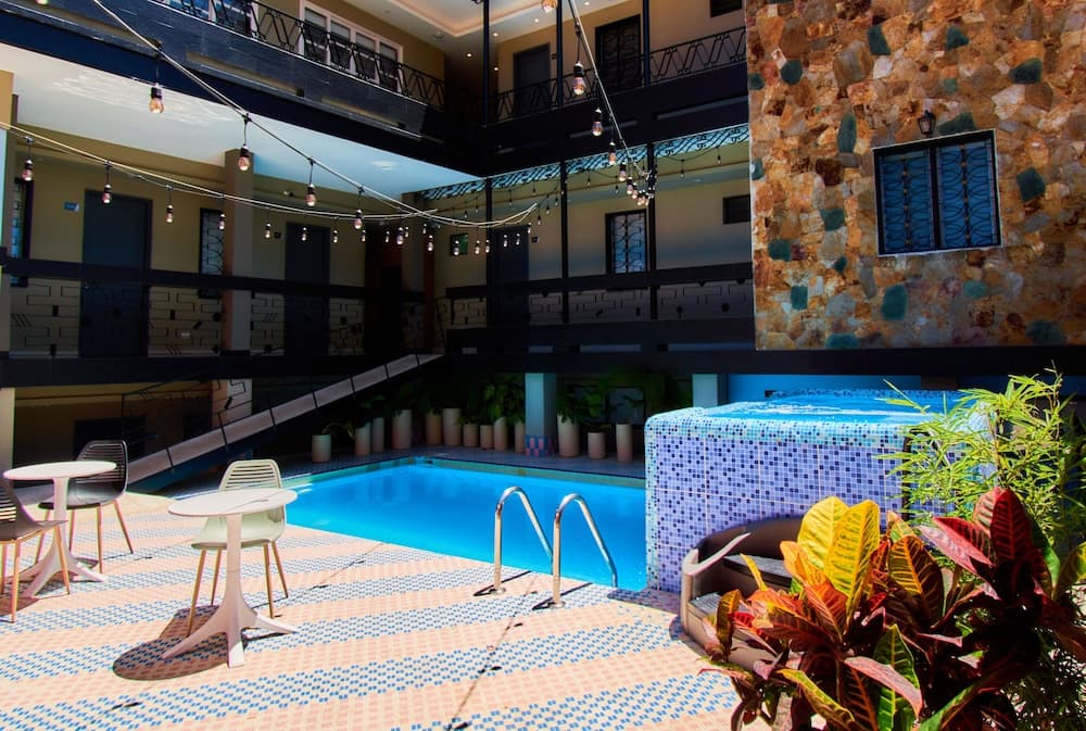 Brana by Bernalo Hotel, Pool