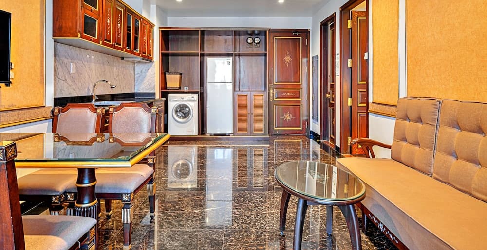 S79 Residences 345AB Apartment, Private kitchen