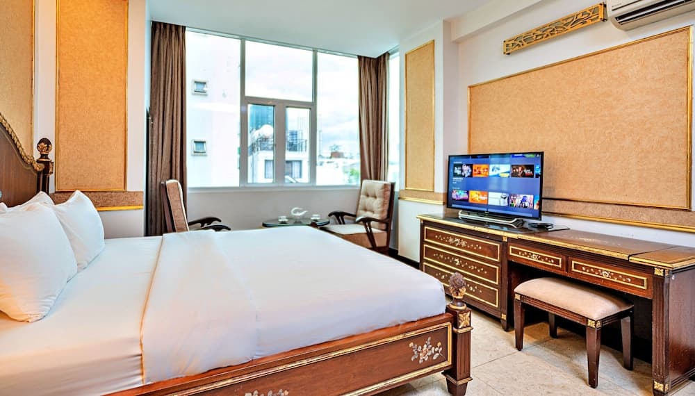 S79 Residences 345AB Apartment, Room