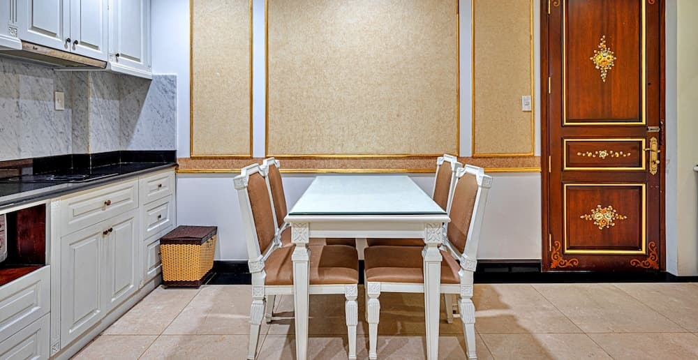 S79 Residences 345AB Apartment, Private kitchen