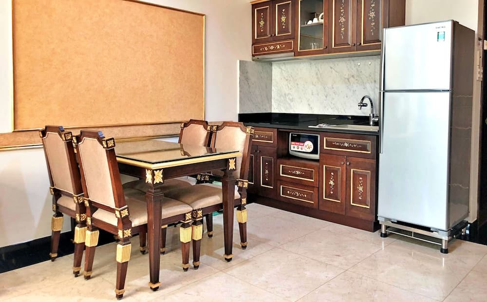 S79 Residences 345AB Apartment, Private kitchen