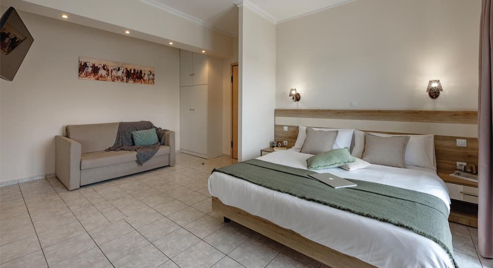 Zilean Apartment Airport by Airstay, Room