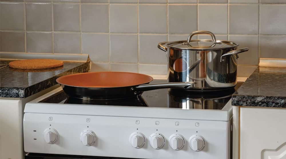 Zilean Apartment Airport by Airstay, Private kitchen