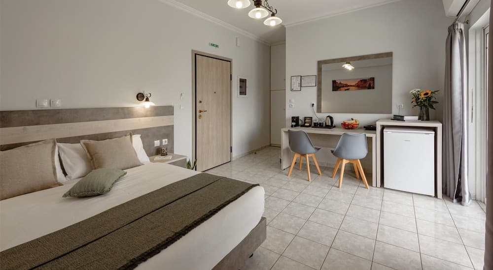 Zilean Apartment Airport by Airstay, Room