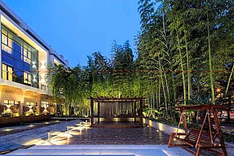 Narada Boutique Hotel, 