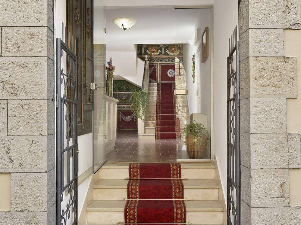 Hotel Porta Marmorea, 