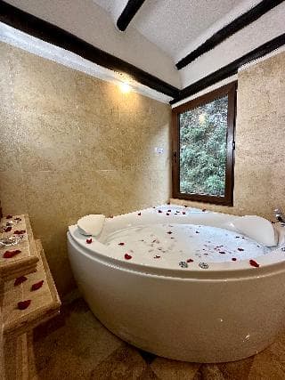 Hatun Inti Boutique by DOT Boutique, 