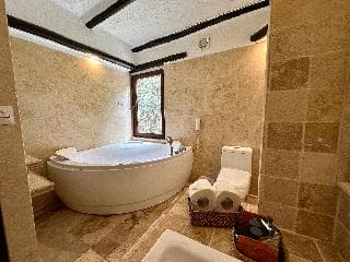 Hatun Inti Boutique by DOT Boutique, 