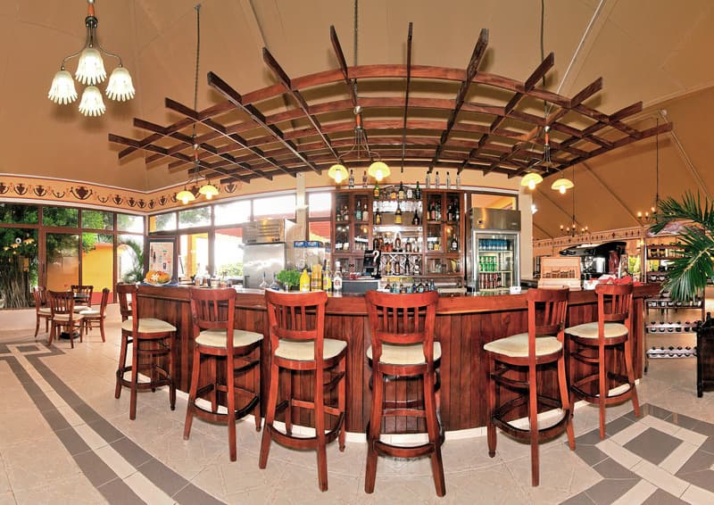 Cubanacan Complejo las Cuevas, Bar