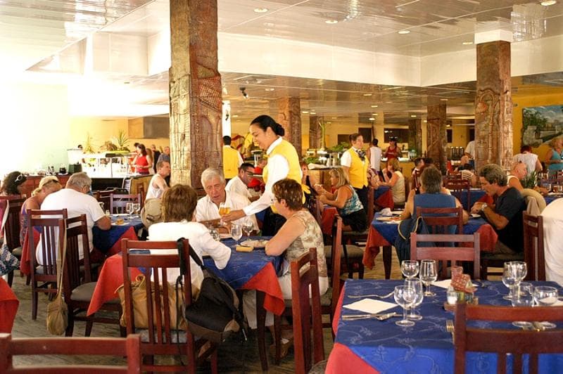 Hotel Brisas Santa Lucia, General view