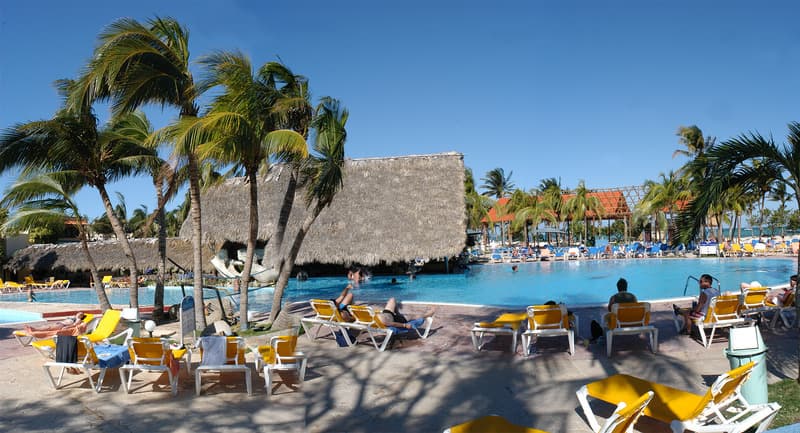 Hotel Brisas Santa Lucia, Pool