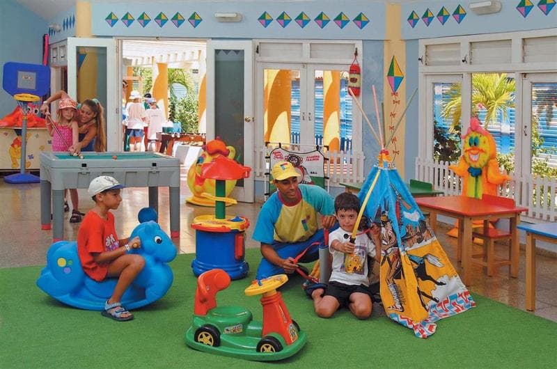 Sol Varadero Beach, Sports and Entertainment