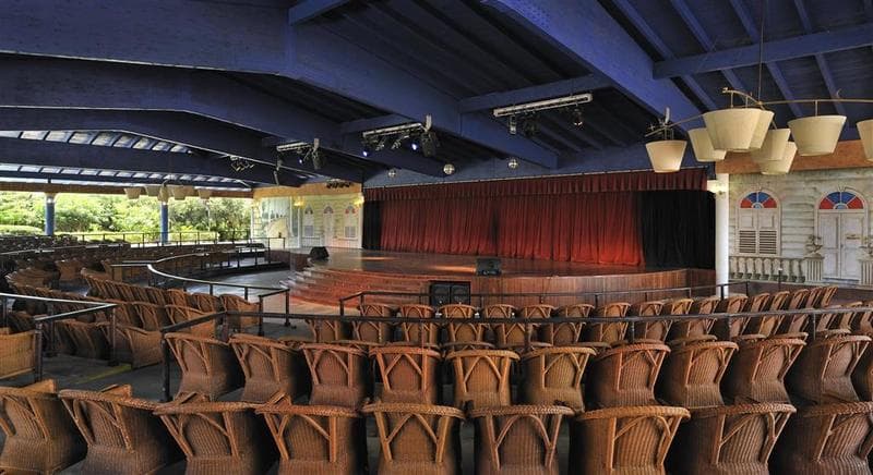 Melia Las Dunas, Sports and Entertainment