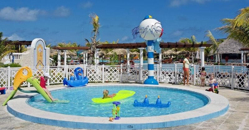 Melia Las Dunas, Sports and Entertainment