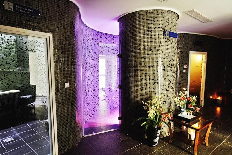 Valentin El Patriarca Varadero, Sports and Entertainment