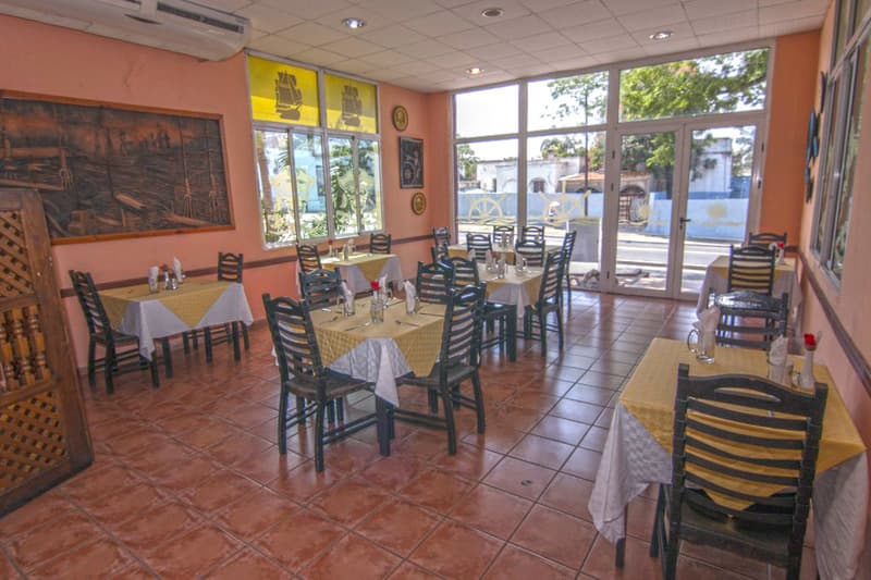 Hotel Las Americas, Restaurant