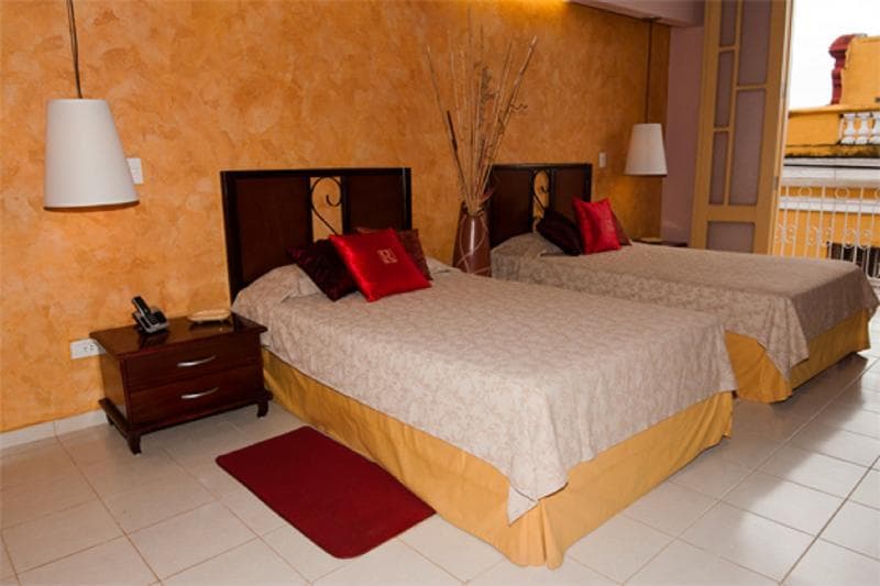 Hotel E La Ronda, Room