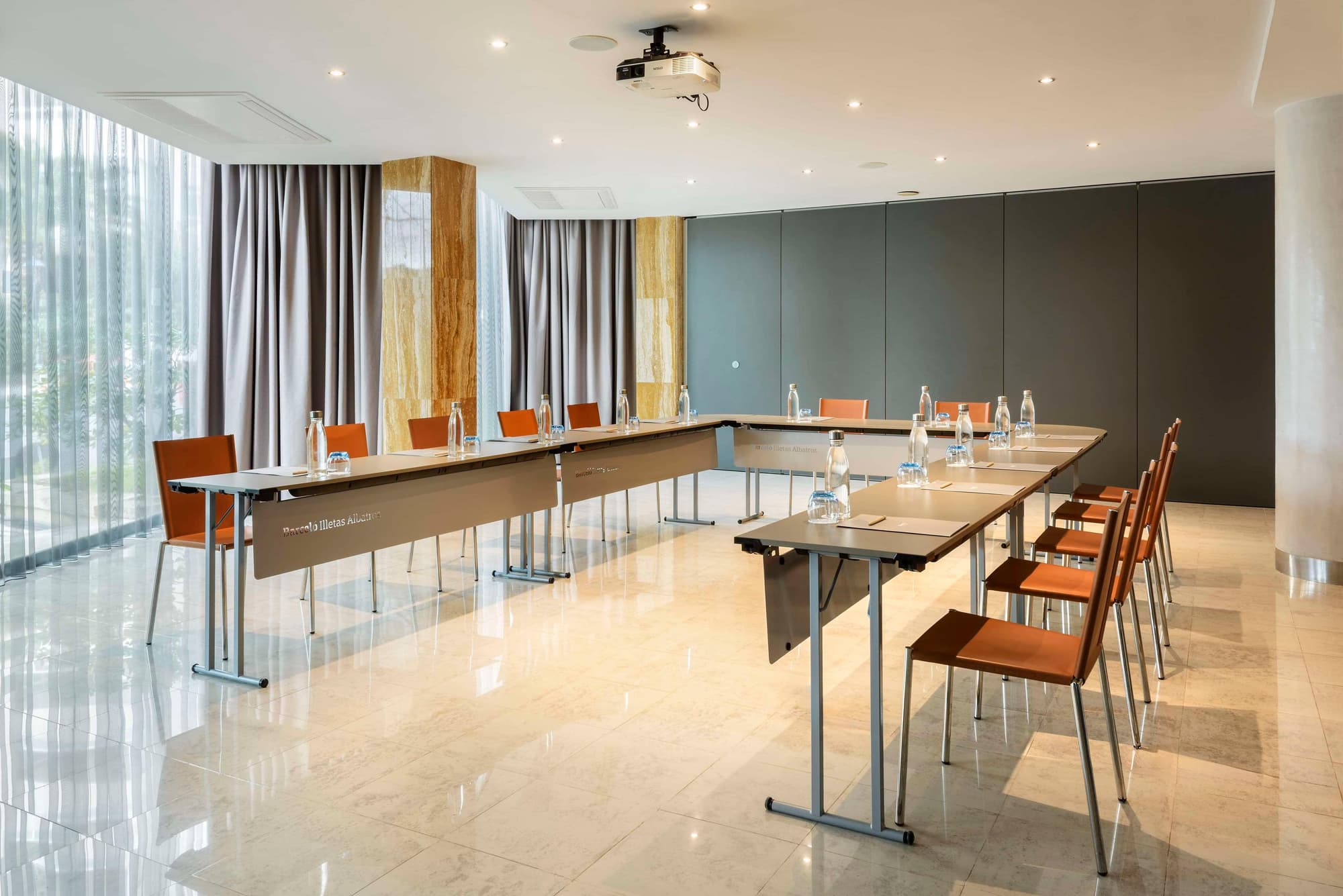 Barcelo Illetas Albatros, Conferences