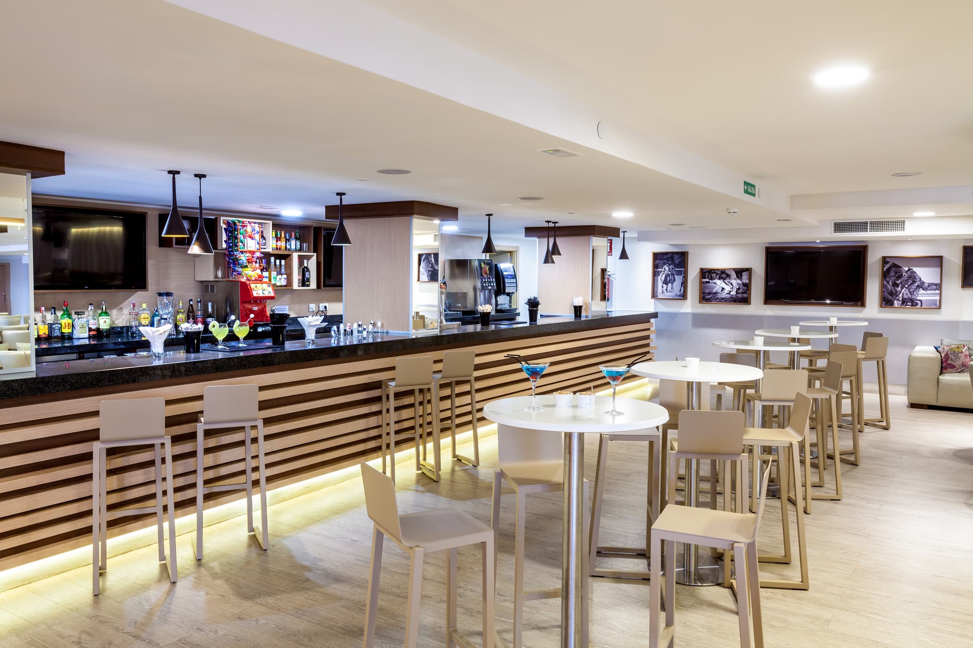 Tagoro Family and Fun Costa Adeje, Bar