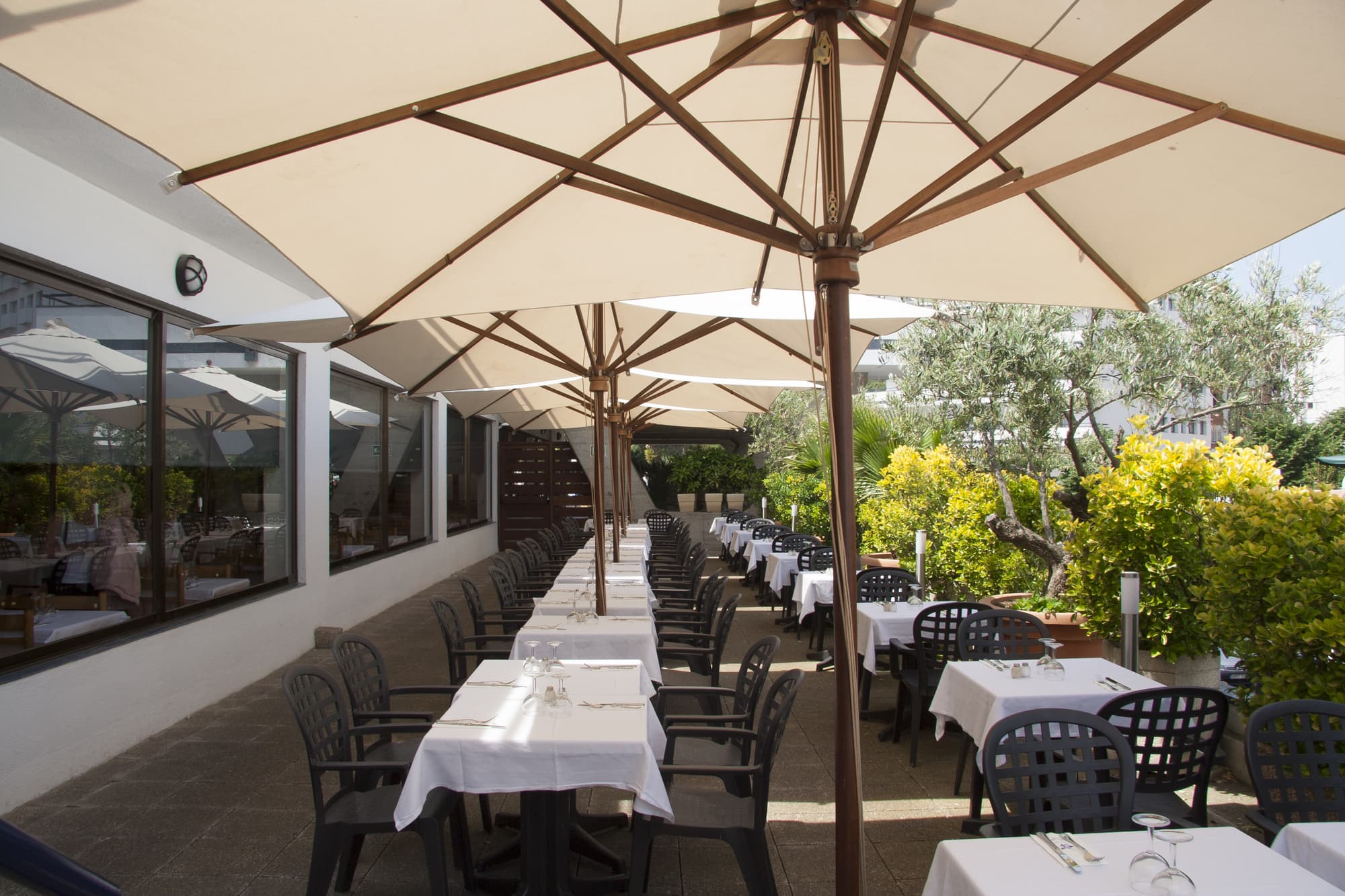 Gran Garbi, Restaurant